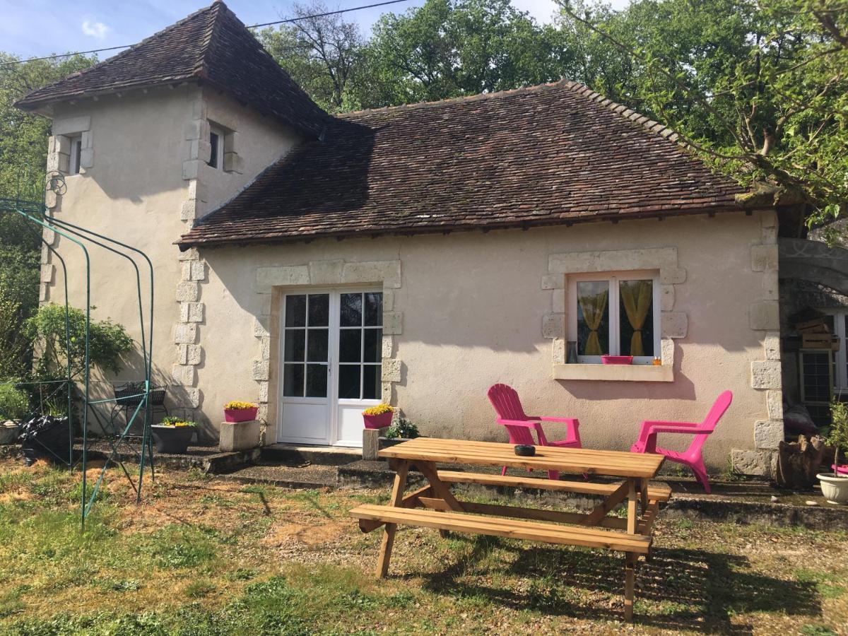 Le Grand Coudreau Bed & Breakfast Nazelles-Negron Luaran gambar